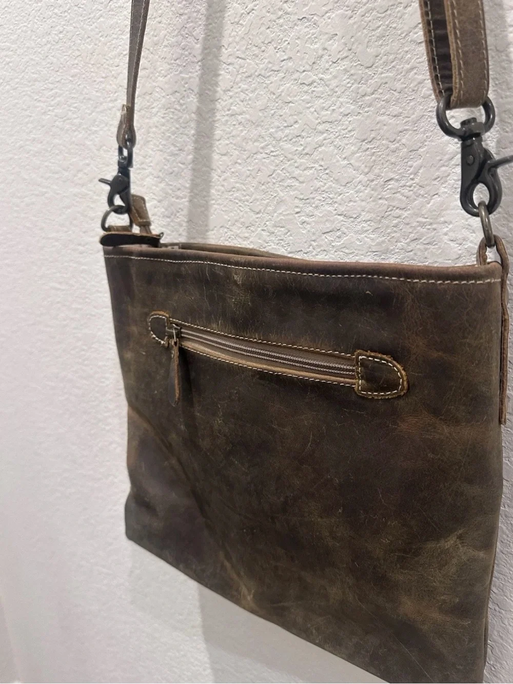 Myra Bag compact distressed
